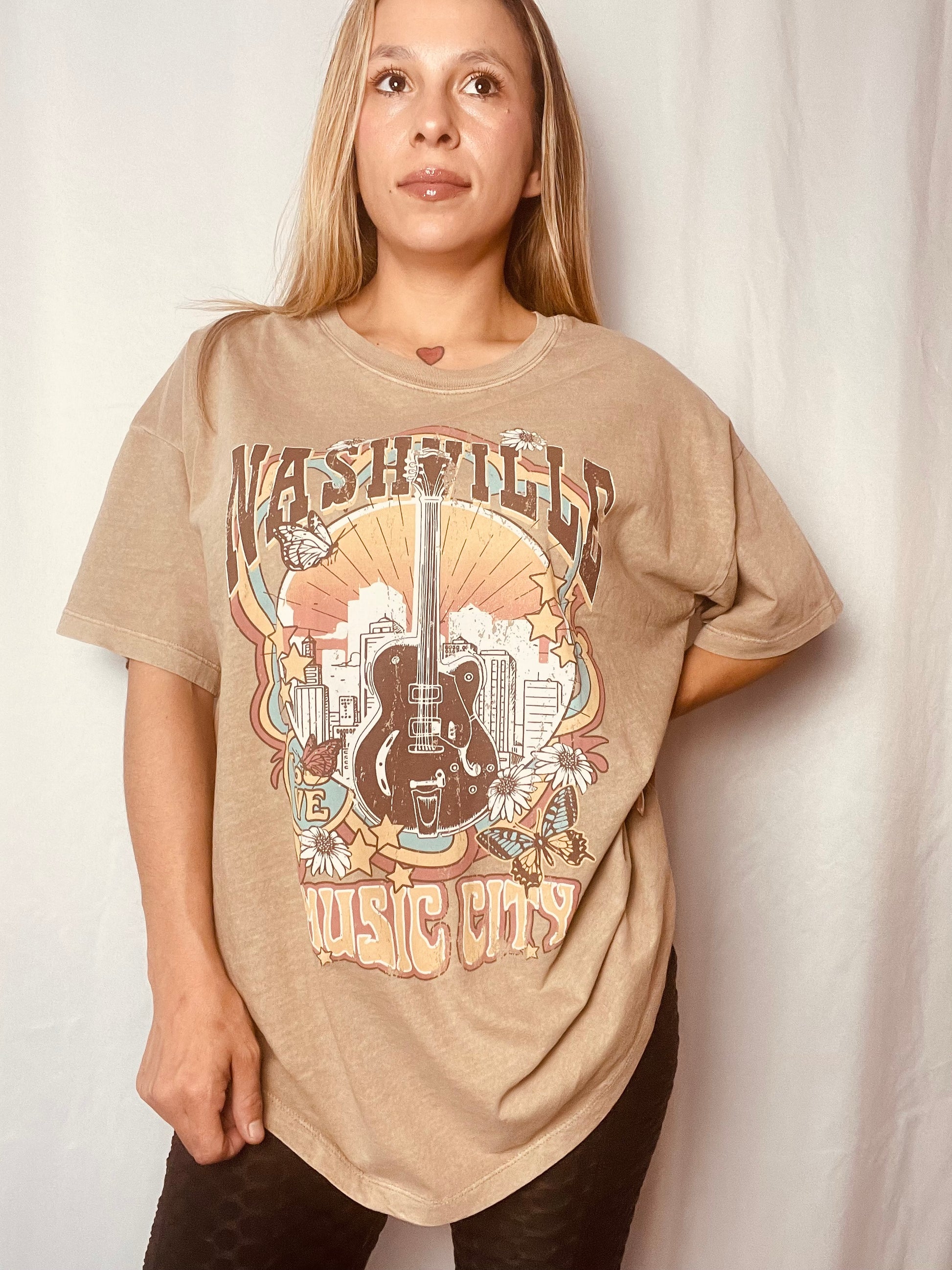 Nashville Graphic Tee 