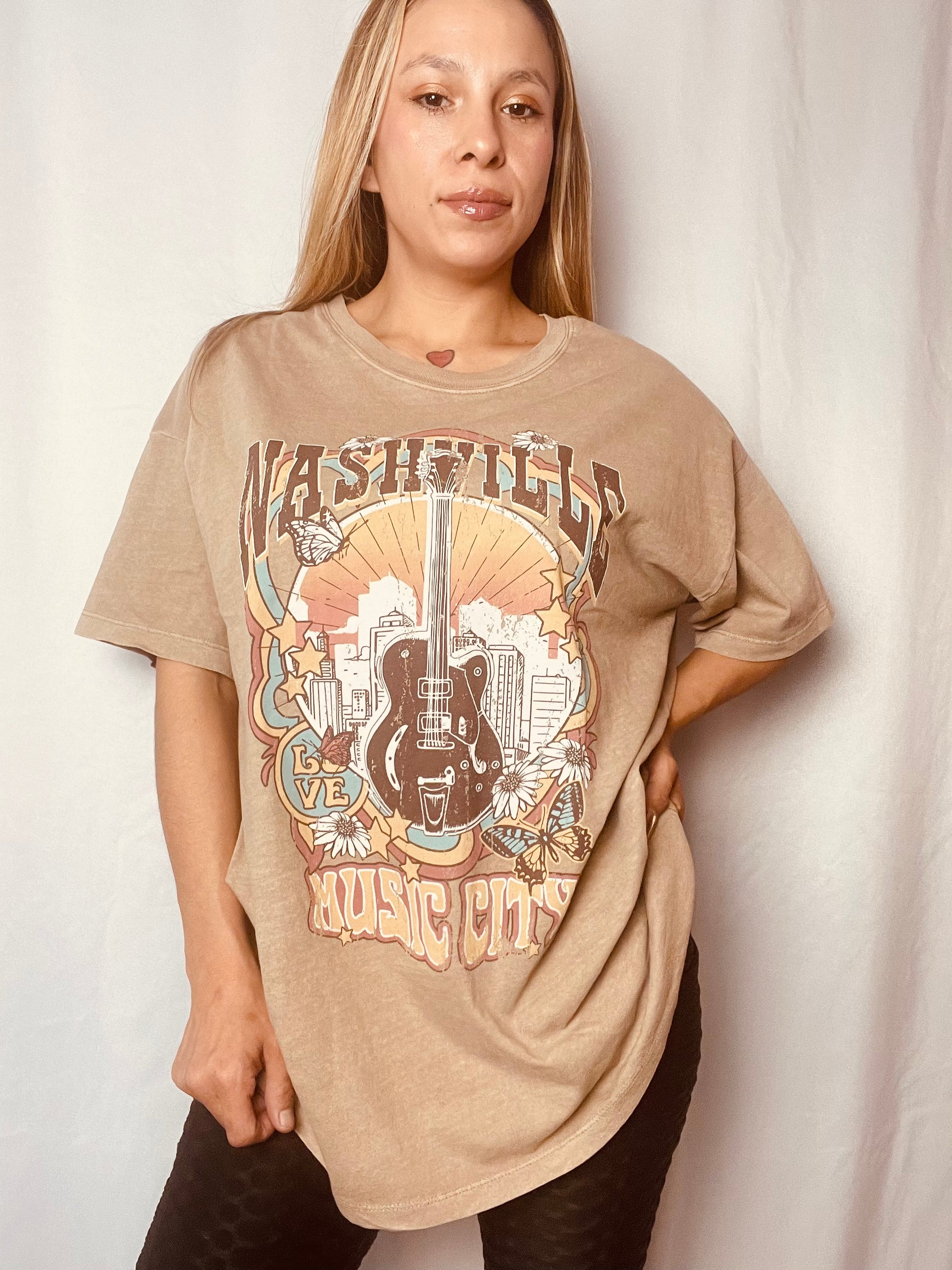 Nashville Graphic Tee 