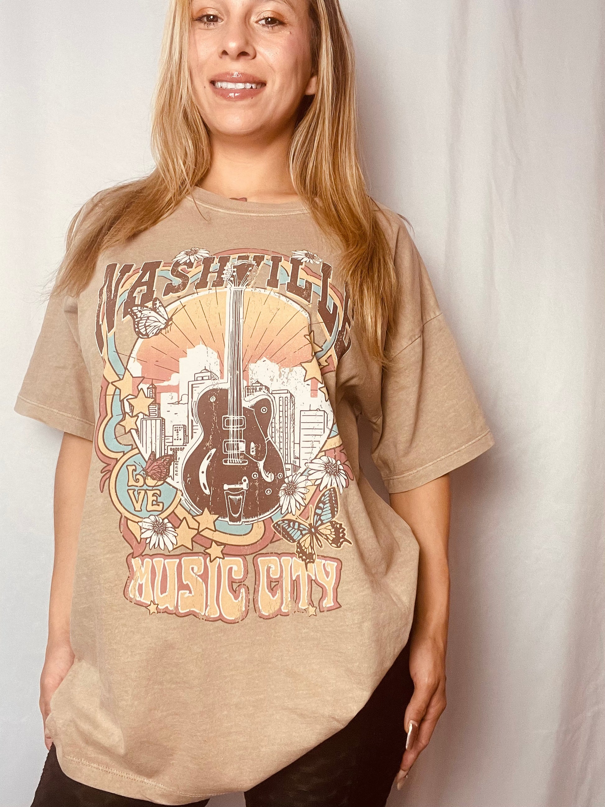 Nashville Graphic Tee 