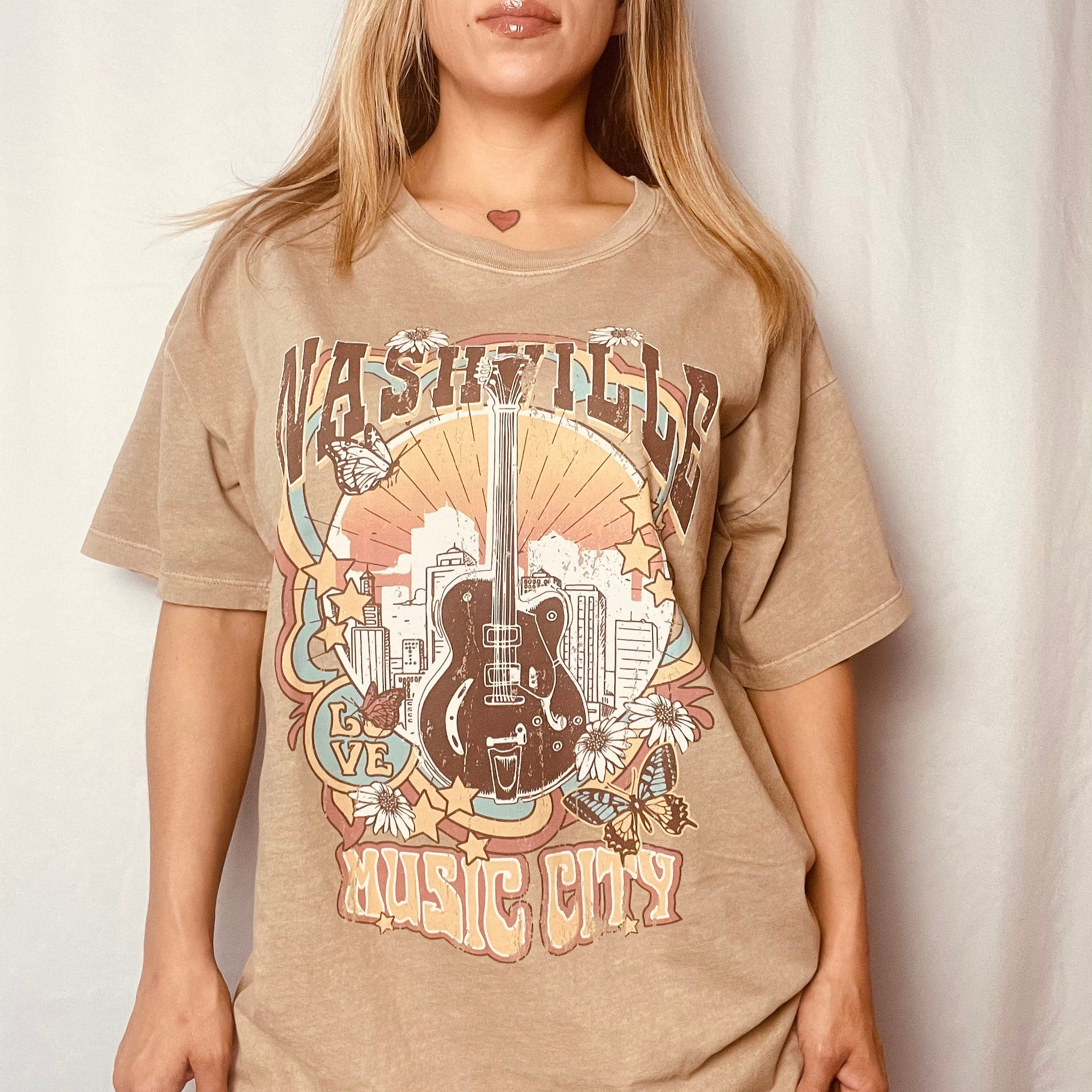 Nashville Graphic Tee 