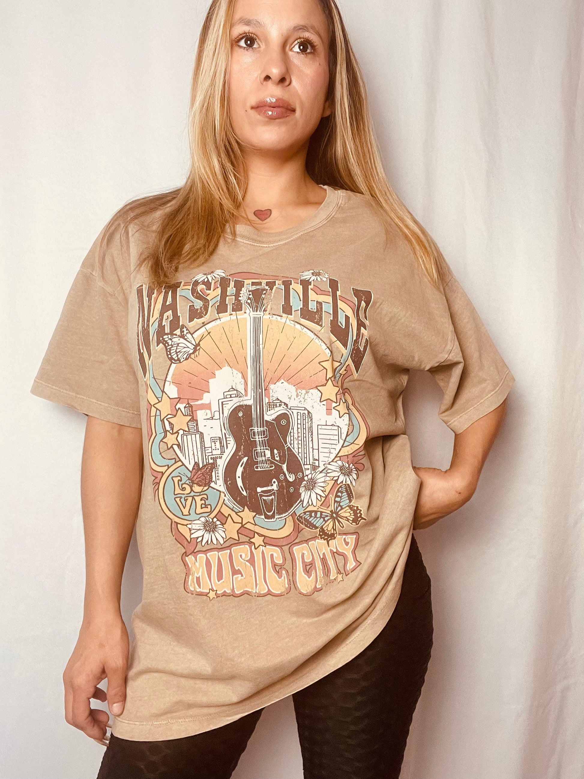 Nashville Graphic Tee 